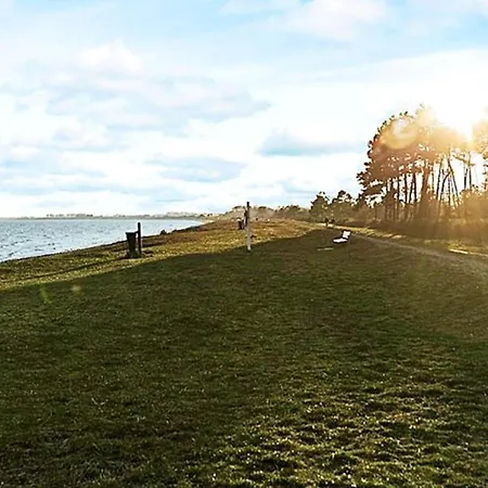 8 Person In Sydals-by Traum *