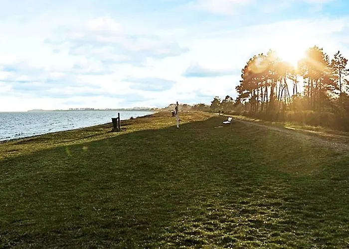 8 Person In Sydals-by Traum *