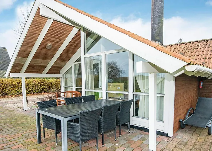 8 Person In Sydals-by Traum Viboge